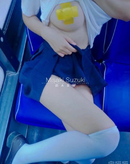 欧美美明星裸露电影_BT种子下载