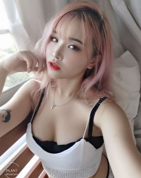 欧美明星孕期街拍夏天_BD韩语免费高清观看
