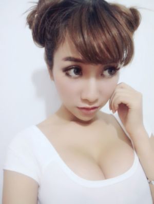 欧美风网站主题_1080P高清完整版