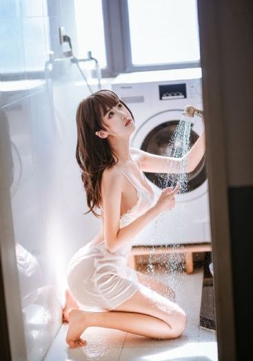 亚洲女厕偷拍一区二区在线观看_BD英语手机在线观看