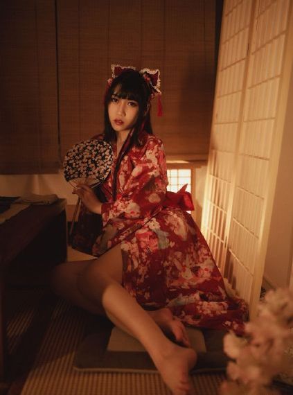 美女香蕉人体艺a毛片_HD免费观看最新