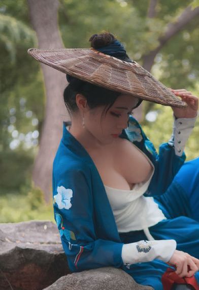 欧美办公室制服丝袜_DVD免费全集观看