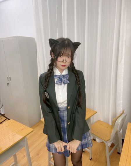 国产aa综合_蓝光免费高清观看